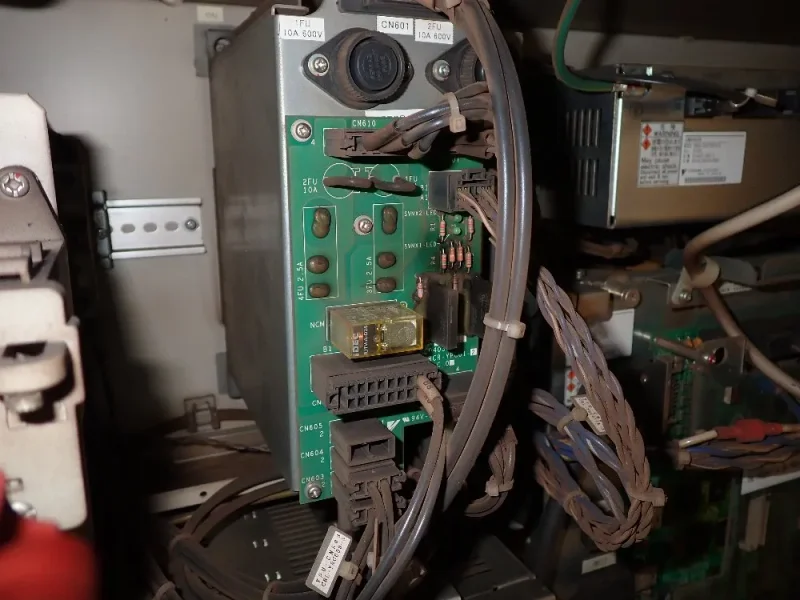 Yaskawa Electric Robot - Mh6