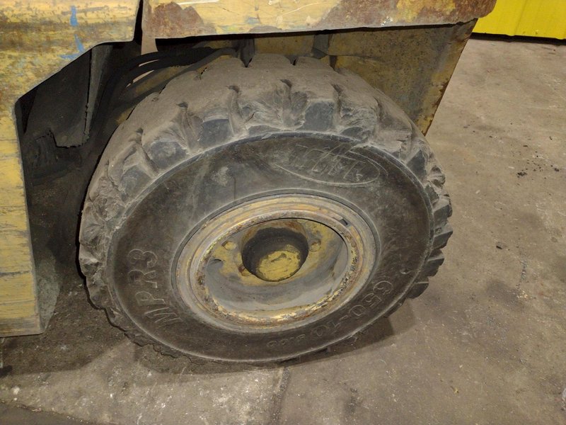 4,500 LB 1995 DAEWOO MODEL #G25S-2 PNEUMATIC TIRE LP FORKLIFT: STOCK #20235