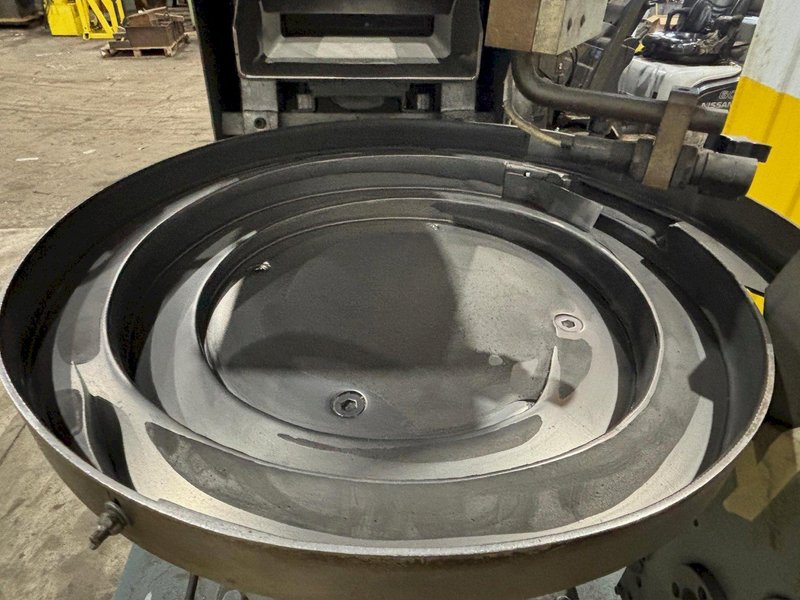 3 CU FT SIGMA SYNTRON FMC MODEL #VPF305 HOPPER &amp; BOWL FEEDER: STOCK #23083