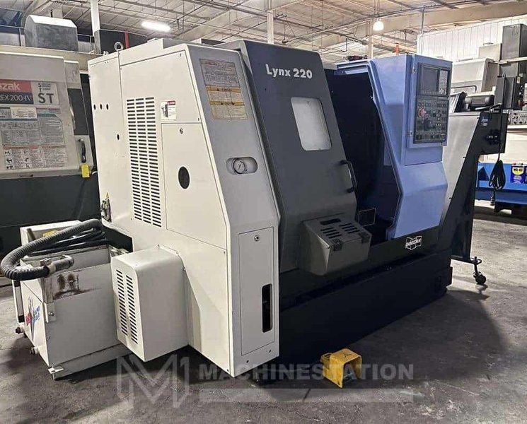 Doosan Lynx 220A CNC Turning Center