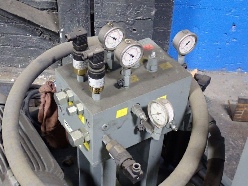 PARKER/NFP 15 HP HYDRAULIC UNIT  -  35V-30-A-1-A-20