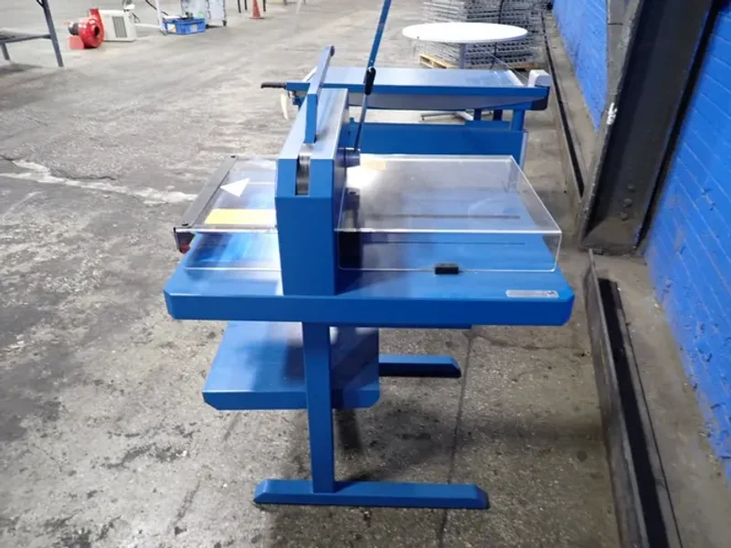 DAHLE 18" X 19" PAPER GUILLOTINE  -  848
