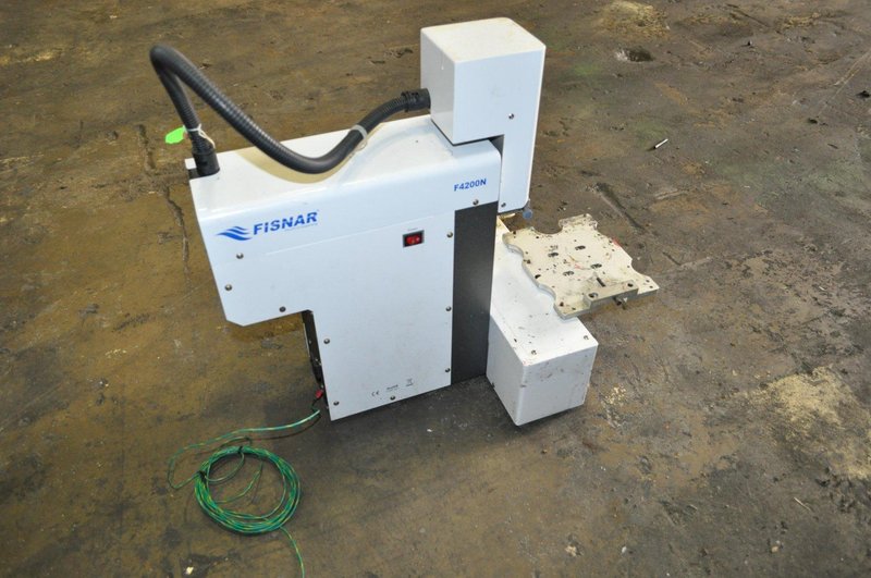 FISNAR F4200N.1 COMPACT BENCHTOP ROBOT DISPENSER WITH TEACH