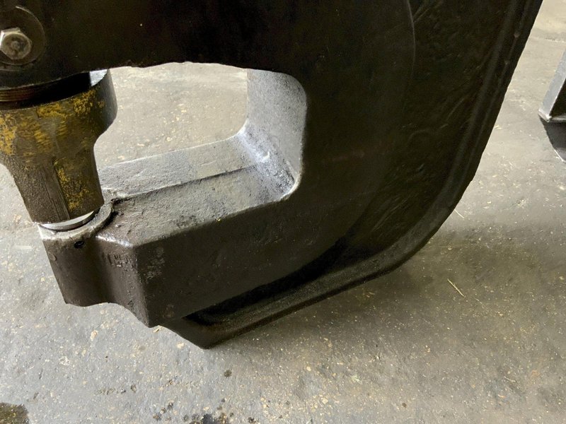 80 TON FABRILINE MODEL FP-80 HYDRAULIC C-FRAME FLANGE PUNCH: STOCK #81508