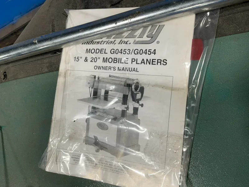 GRIZZLY INDUSTRIAL 20” PLANER  -  G0454