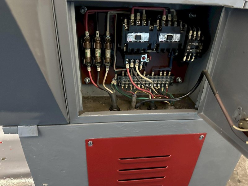 17&quot;X 60&quot; SUNNY MODEL GE1760 GAP BED ENGINE LATHE: STOCK #77717