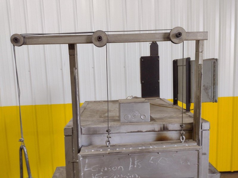 17" X 13" X 25" LINDBERG ELECTRIC FURNACE: STOCK #18853