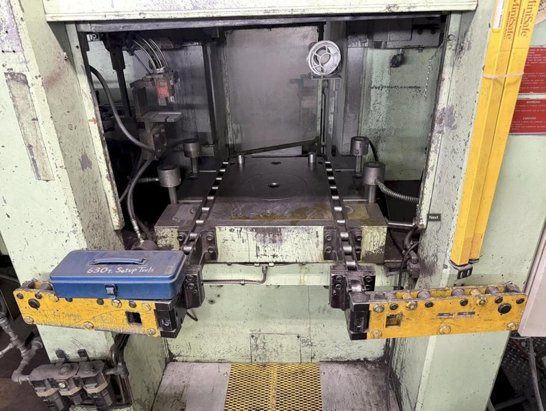 630 TON AIDA K-630 KNUCKLE JOINT PRESS. STOCK # 0758426