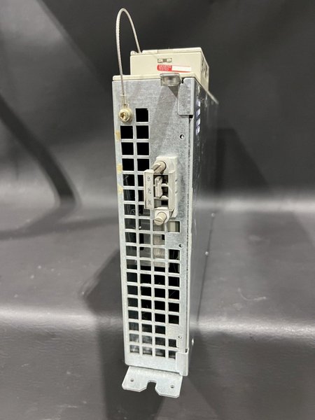 Siemens Simodrive Servo Drive Unit 6SN1113-1AB01-0BA1
6SN11131AB010BA1