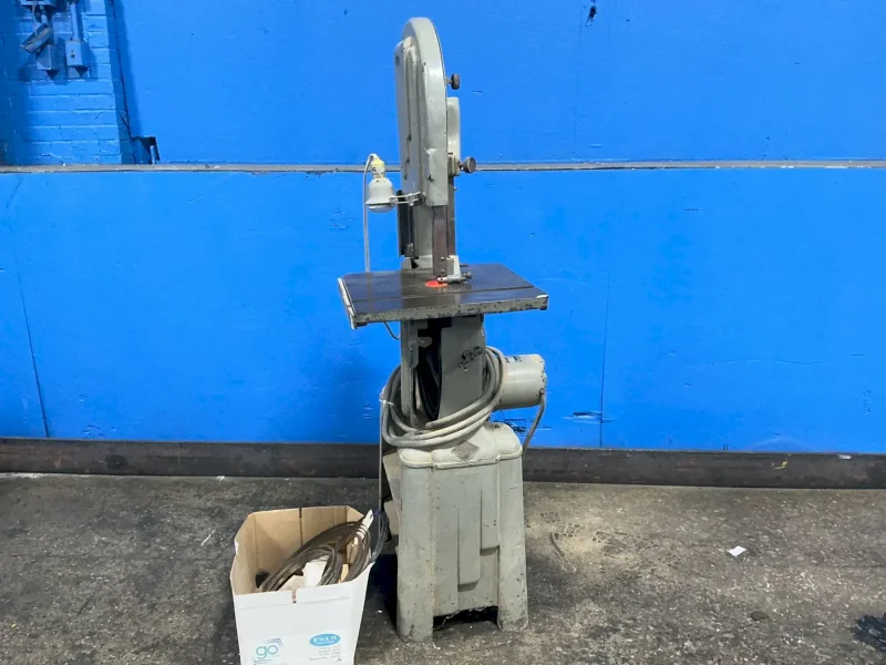 YATES 16”X8” VERTICAL BAND SAW