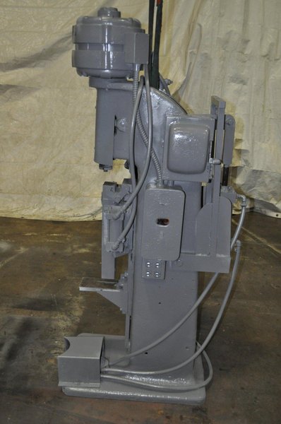 GRANT ORBITAL SPIN RIVETER MODEL 220