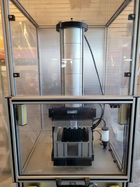 Convectium (Comoso VAS01316) 710 Captain Capping Machine, 2020