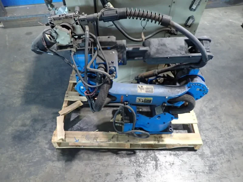 YASKAWA MOTOMAN ROBOT  -  MH6