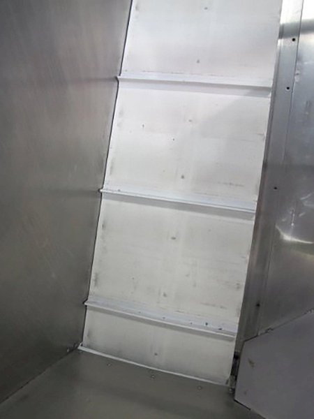 Pace Packaging Omni-Line M400LH S/S Descrambler with S/S Pace Packaging Elevator Conveyor