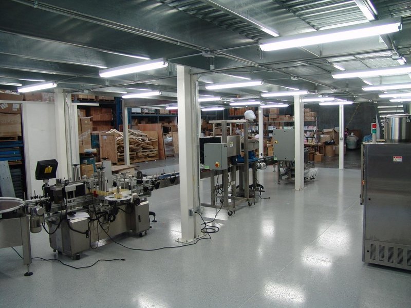A Packaging Systems Fully Automatic Filling and Labeling Line for Shampoo Bottles, 2009
