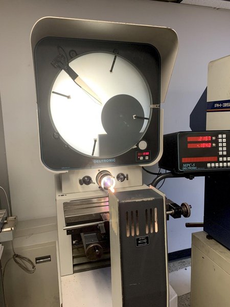16" Deltronic Model DH216 Bench Top Optical Comparator, S/N 398025720.