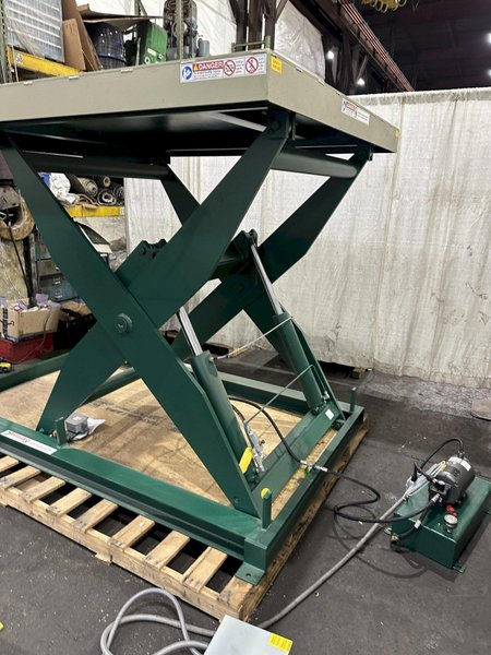 10,000 LB SOUTHWORTH MODEL #DL10-60 HYDRAULIC LIFT TABLE: STOCK #77837