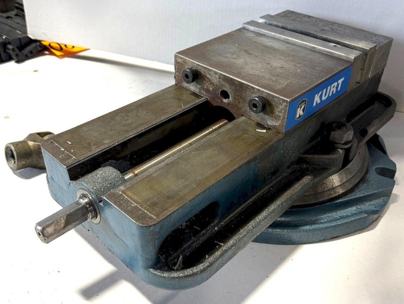 8&quot; Kurt Vise No. D810, 10&quot; Maximum Opening, Swivel Base