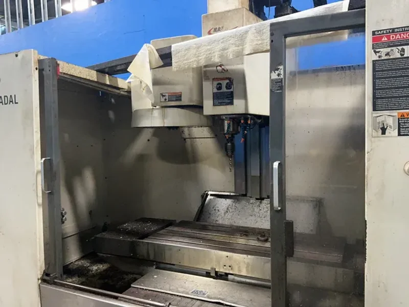 FADAL 28" x 30" CNC VMC   -  VMC4020 HT