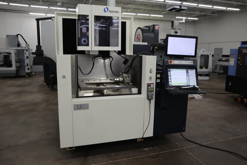 Makino U6 B CNC Wire EDM Electrical Discharge Machine, Hyper i Control, Programmable MMK Rotary Table, Auto Thread, Dielectric System - Only 712 Machining Hours!