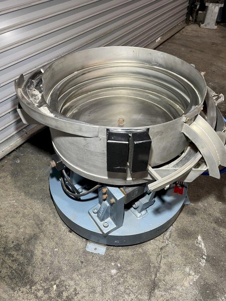 Industrial Feeding Systems 21" CW Vibratory Bowl