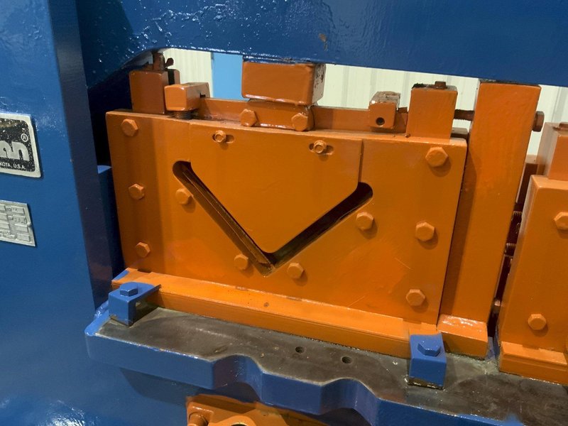 90 TON SCOTCHMAN HYDRAULIC IRON WORKER #9012: STOCK #80932