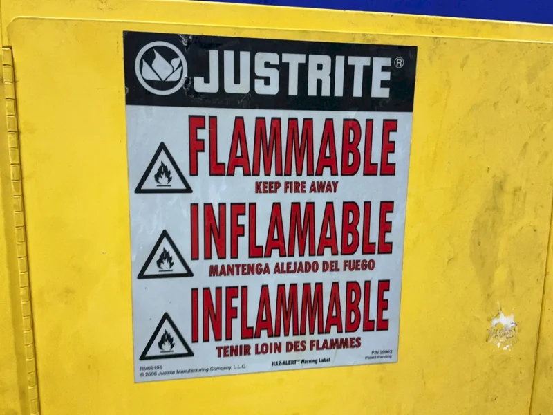 JUSTRITE 45 GALLONS  / 43" X 18" X 65" FLAMMABLE CABINET  -  894500