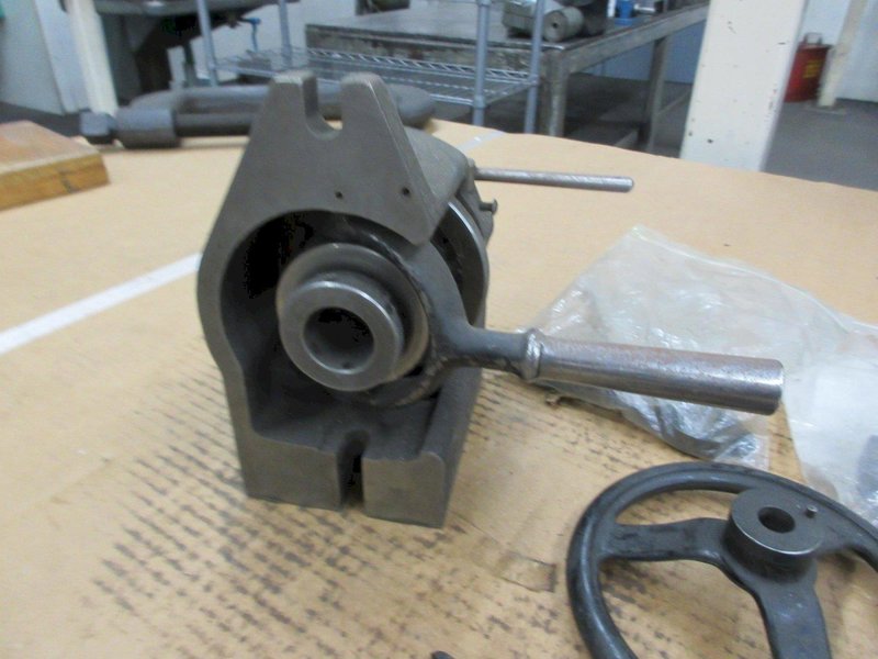 Bridgeport HV-4N 5C Indexer, Vertical or Horizontal Mount with Spare Parts- Auction Item