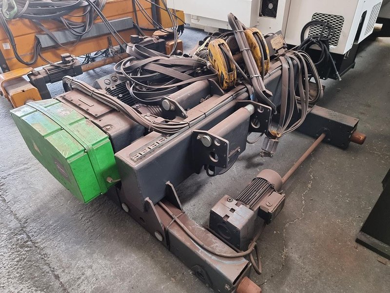 Stahl - 10 ton + 2 carriages