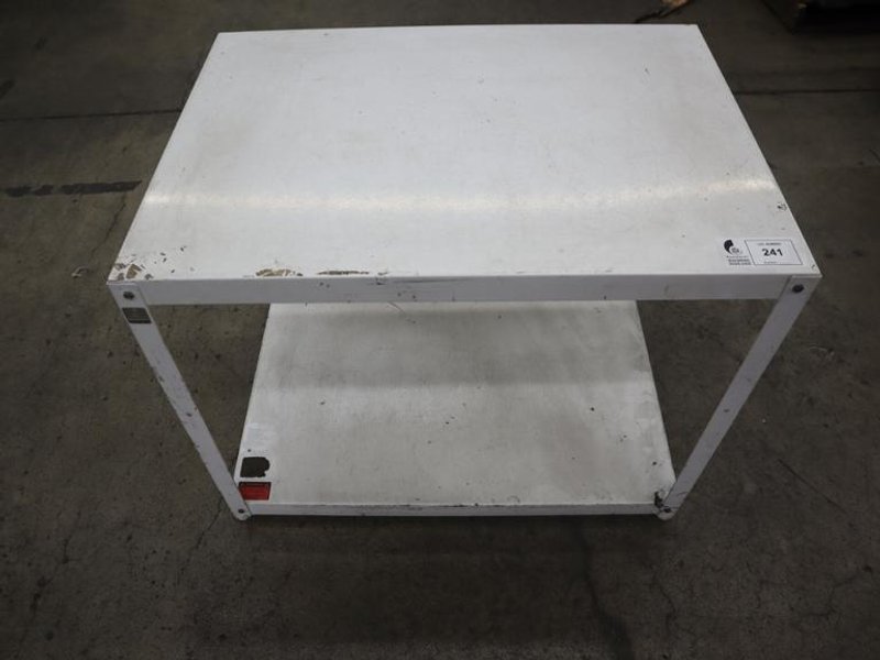 Artograph Metal Table w Lower Shelf- Auction Item