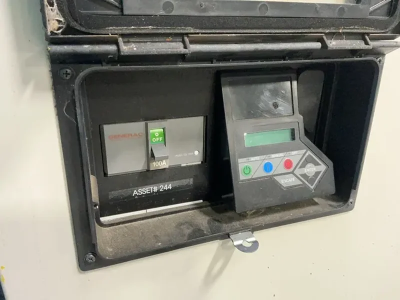 GENERAC 60 KW GENERATOR   -  RG06024KNAX