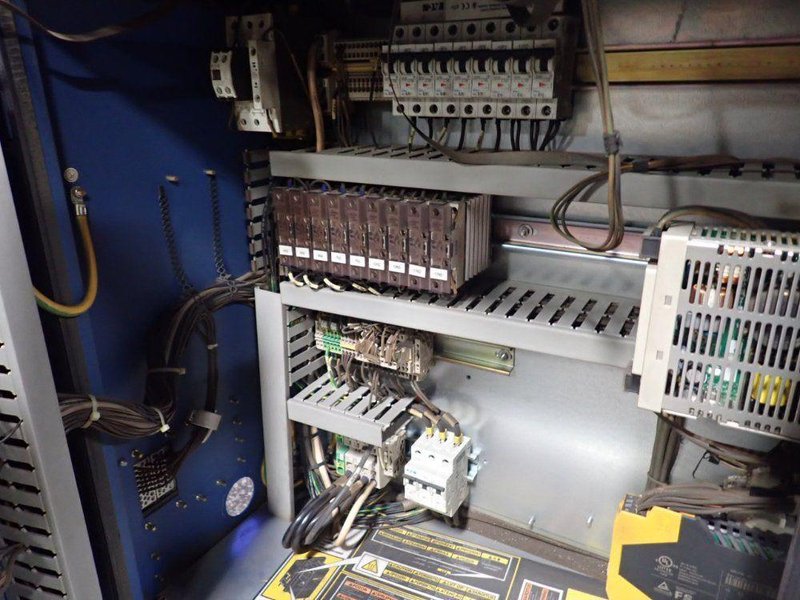 NORDSON ADHESIVE MELTER  -  VERSADRUM 200