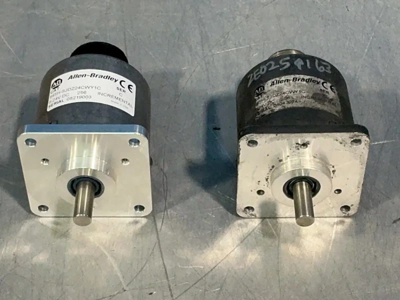 ALLEN-BRADLEY INCREMENTAL ENCODERS  -  845H-SJDZ24CWY1C