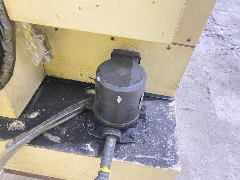 16&quot; x 32&quot; CHEVALIER MODEL #FSG-1632AD HYDRAULIC HORIZONTAL SURFACE GRINDER: STOCK #20968