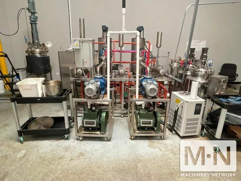 Full Extraction Line: Centrifugal Separator, Falling Film Evaporator, Spherical Vacuum Decompression Evaporator