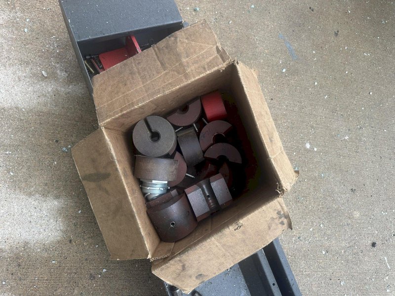 Used LNS Sprint 565 Bar Feeder For Sale - 2011