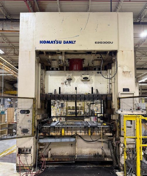 1991 KOMATSU E2G-300U 300 Ton Straight Side Press - Used Metal Stamping Press