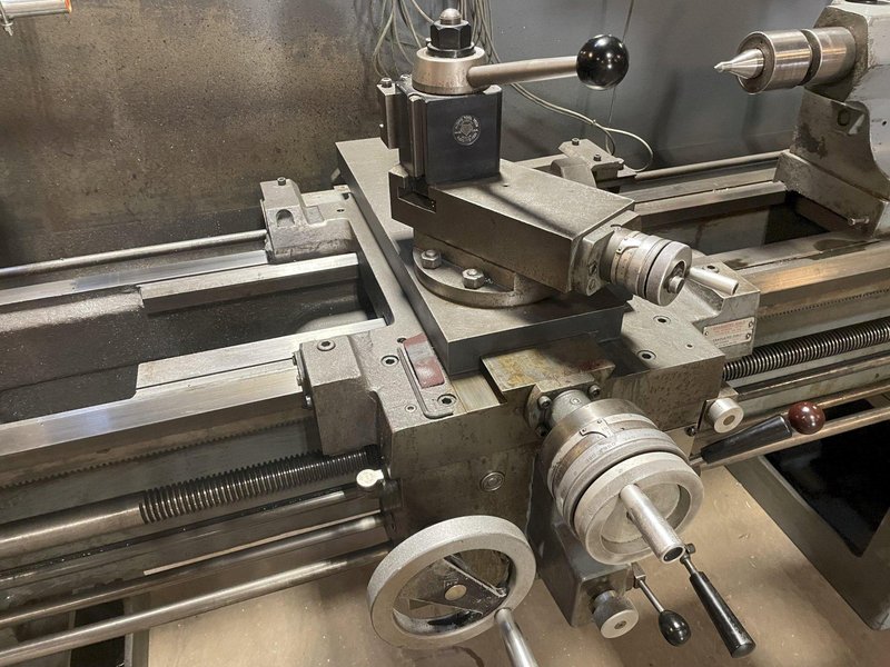 STANDARD MODERN 2060 ENGINE LATHE, 22" SWING, 60" CENTERS, IN/MM