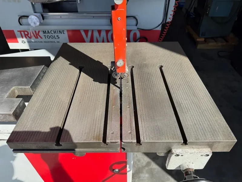 DAKE JOHNSON V-40 Vertical Band Saw #7838