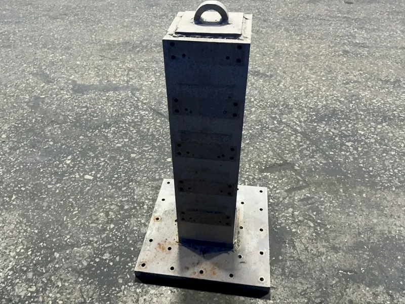 8”X8”X30” TOWER, 18”X18”X1.5” BASE CLAMPING TOWER TOMBSTONE
