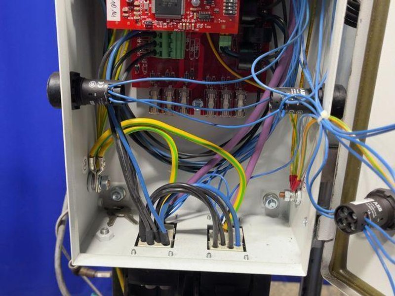 ABB AUTOMATION GMBH 3600 PSI INTEGRATED DISPENSING FUNCTION PACKAGE DOUBLE PUMP 200 I HEATED  -  3HDAK010029612