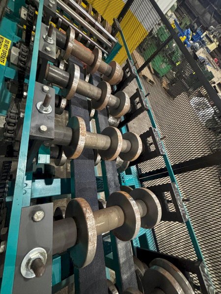 10 STAND X 20&quot; ROLL SPACE ALVAREZ ROLLFORMER: YOBRO #24495