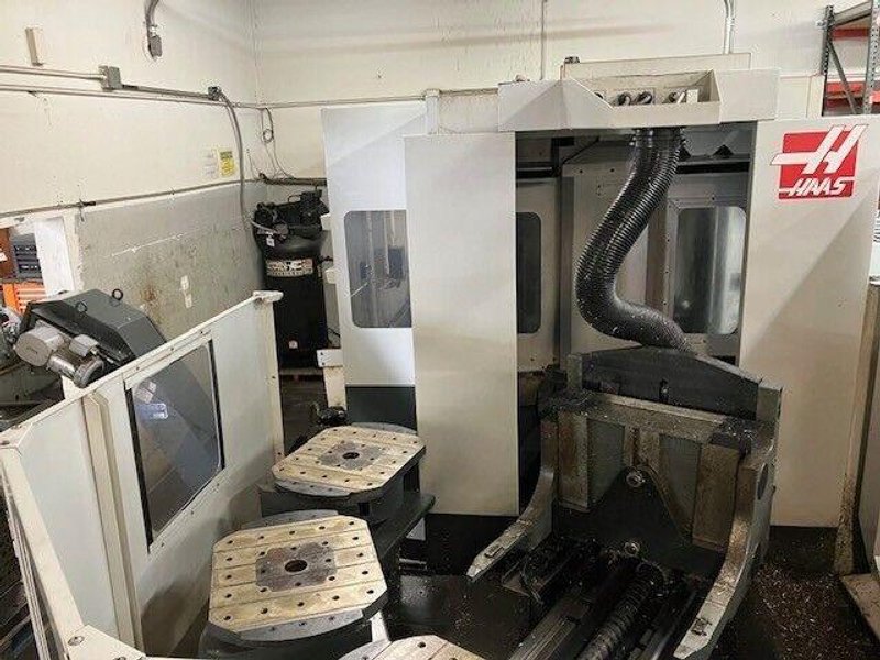 Haas EC-400PP 2012 with12,000 RPM, 1000 PSI Coolant Thru Spindle 70 ATC