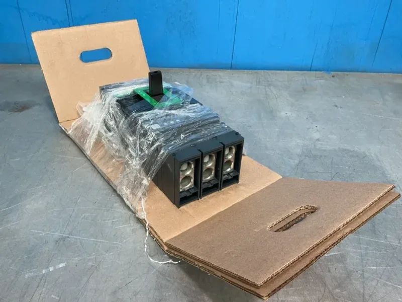 Square D  600 Amps  Powerpact Circuit Breaker  - Ljl36600u31x