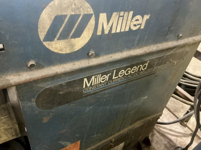 MILLER LEGEND WELDER WITH GENERATOR: YOBRO #25687