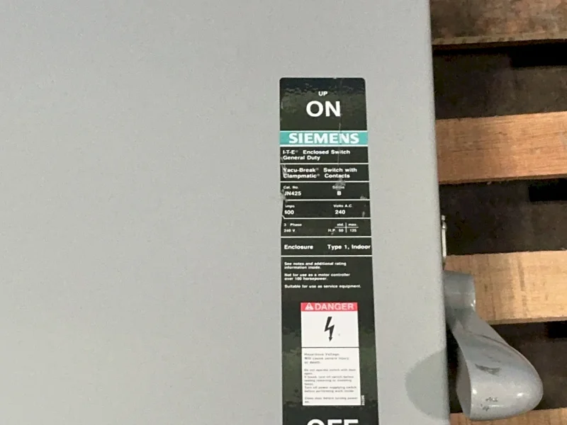 SIEMENS 400 AMPS SERIES B I-T-E ENCLOSED SAFETY SWITCH GENERAL DUTY   -  JN-425
