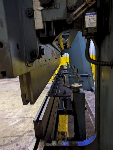55 TON X 12' CHICAGO D &amp; K MODEL #1012-B AIR CLUTCH MECHANICAL PRESS BRAKE: STOCK #19216