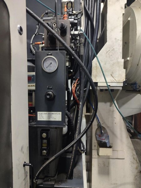 Huron NX40 Double Column Bridge Gantry Machining Center, 2013 – J30 High Pressure Through Spindle Coolant System, Chip Conveyor, Tooling, Siemens Sinumerik Control