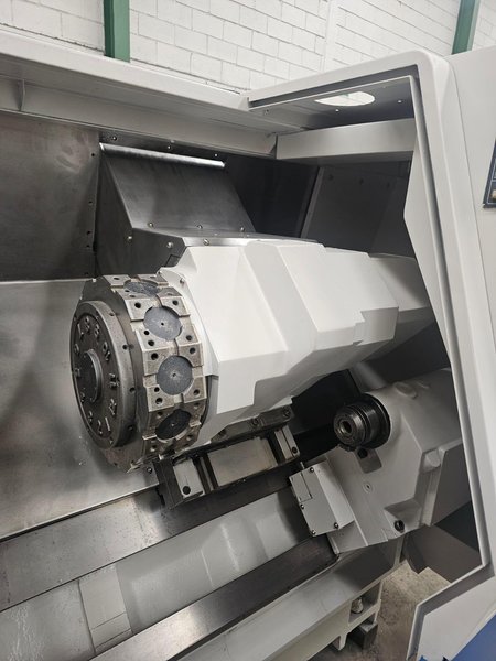 Used 2006 Doosan Puma 300MC CNC Lathe For Sale