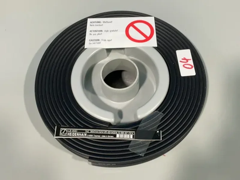 HEIDENHAIN LINEAR ENCODER SET  -  LB 302